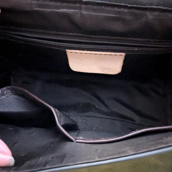 Retro Real Leather Shoulder Bag with Bow Detail - Picture 7 of 8